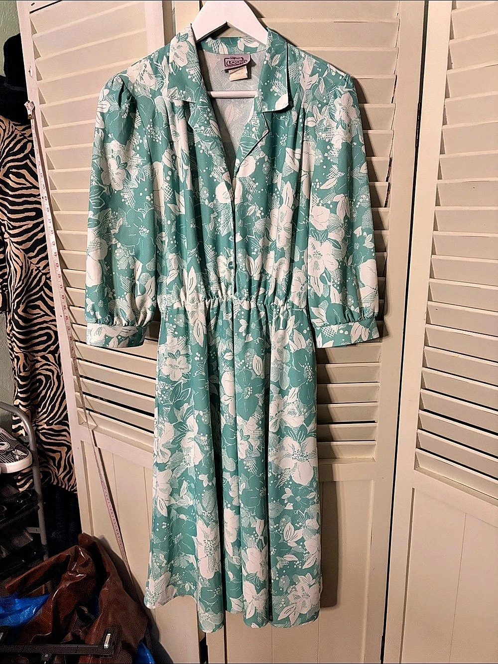 California Looks Vintage 1960s Floral Midi Dress in Green & White